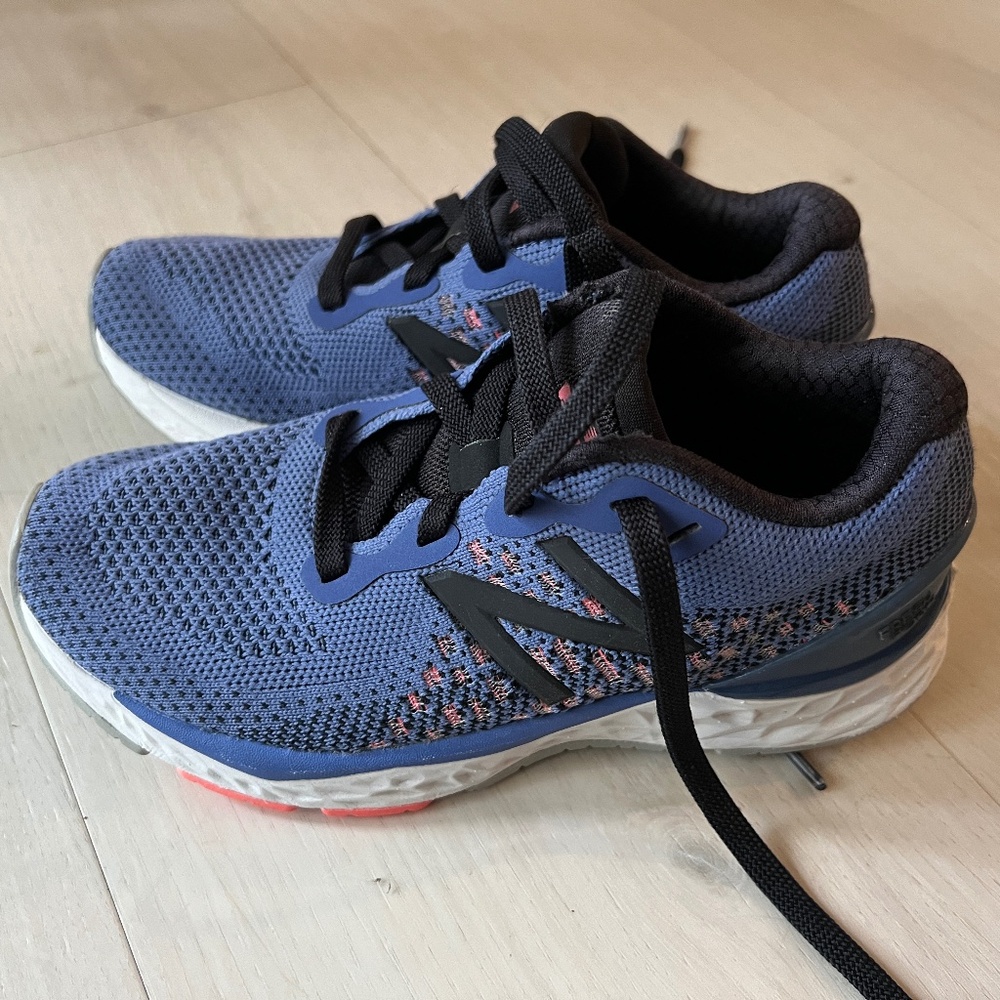 New balance 880 kids shoe size 13.5